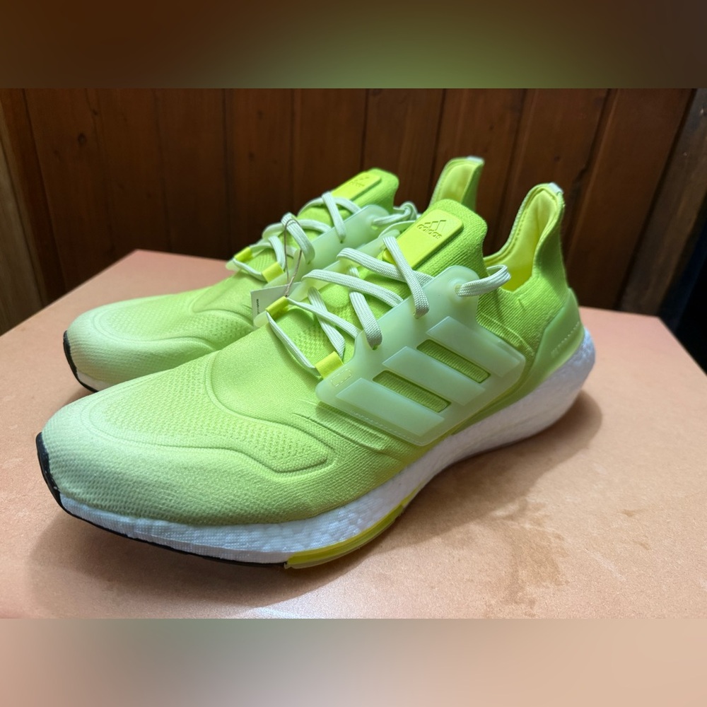 Adidas men’s ultra boost US-13 (brand new)